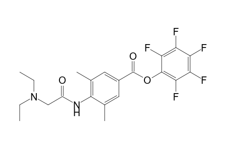 Pentafluorophenyl 2-[(N-diethylamino)acetylamino]-1,3-dimethylphenyl-5-carboxylate