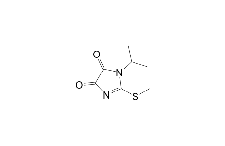 1-Isopropyl-2-(methylsulfanyl)-1H-imidazole-4,5-dione