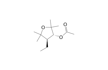 2,2,5,5-Tetramethyl-4-ethyl-3-trans-acetoxy-tetrahydrofuran