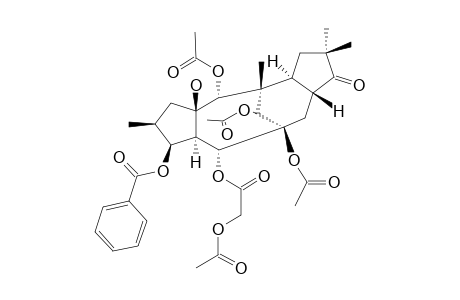 (2S*,3S*,4R*,5R*,6R*,8R*,12S*,13R*,14R*,15R*)-6,14,17-TRIACETOXY-5-(2-ACETOXYACETOXY)-3-BENZOYLOXY-15-HYDROXY-9-OXO-SEGETANE