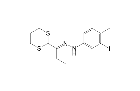 (E)-1-(1-(1,3-Dithian-2-yl)propylidene)-2-(3-iodo-4-methylphenyl)hydrazine