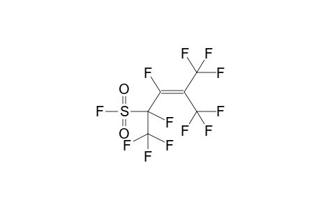 4-FLUOROSULPHONYL-PERFLUORO-2-METHYL-2-PENTENE