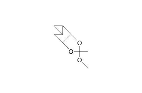 8-Methoxy-8-methyl-7,9-dioxa-tetracyclo(4.3.0.0/2,4/.0/3,5/)nonane major isomer
