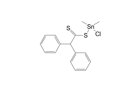 Chloro-[(2,2-diphenyl-1-thioxoethyl)thio] dimethyl stannium