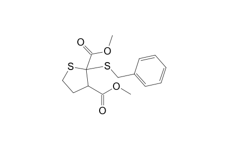 2-(Benzylthio)-2,3-bis[methoxycarbonyl)-tetrahydrothiophene