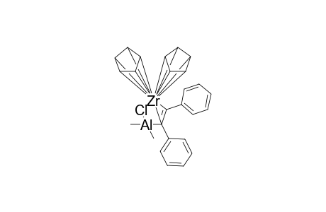 (Biscyclopentadienylzirconium)(bisphenylethenyl)(.mu.-chloro)(dimethylaluminum) complex
