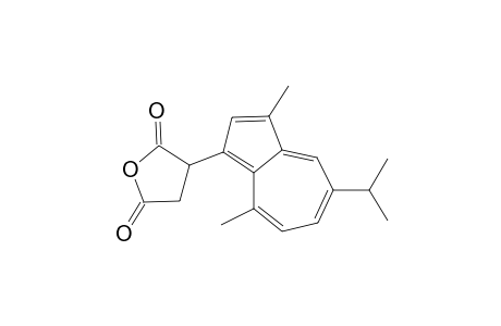 2,5-Furandione, 3-[3,8-dimethyl-5-(1-methylethyl)-1-azulenyl]dihydro-