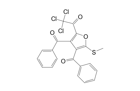 3,4-Dibenzoyl-2-(methylthio)-5-(trichloracetyl)furan