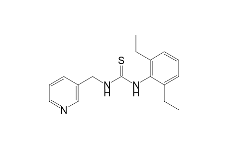1-(2,6-diethylphenyl)-3-[(3-pyridyl)methyl]-2-thiourea