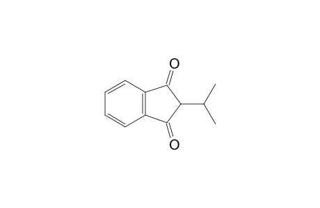 2-isopropylindane-1,3-dione