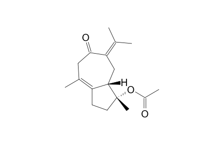 6(1H)-Azulenone, 1-(acetyloxy)-2,3,5,7,8,8a-hexahydro-1,4-dimethyl-7-(1-methylethylidene)-, cis-(.+-.)-