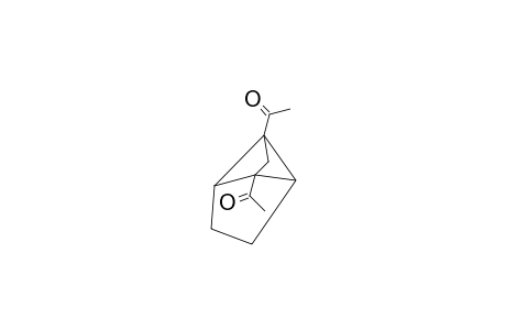 1,6-DIACETYLTRICYCLO-[3.2.0.0(2,6)]-HEPTANE