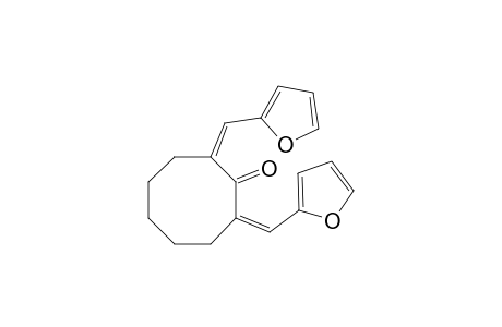 2,8-bis[(2'-Furyl)methylene]cyclooctan-1-one