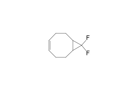 (4Z)-9,9-bis(fluoranyl)bicyclo[6.1.0]non-4-ene