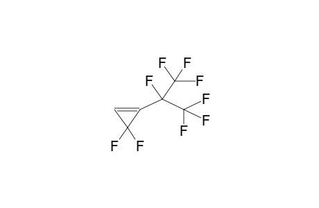 1-HEPTAFLUOROISOPROPYL-3,3-DIFLUOROCYCLOPROPENE