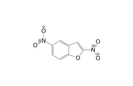 2,5-Dinitrobenzofuran