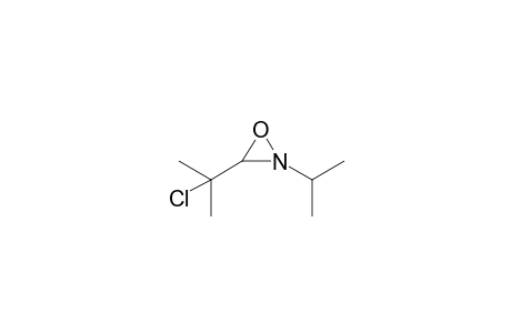 2-Isopropyl-3-((1-chloro-1-methyl)ethyl)oxaziridine