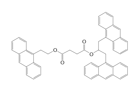 1,3-Di(9-anthryl)-2-propyl 2-(9-Anthryl)ethyl succinate
