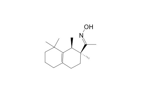 (+-)-E-(1R*,2S*)-1-[1,2,8,8-Tetramethyl-1,2,3,4,5,6,7,8-octahydronaphthalen-2-yl)ethanone oxime