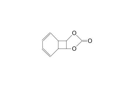 exo-7,8-Carbonyldioxy-bicyclo(4.2.0)octa-2,4-diene