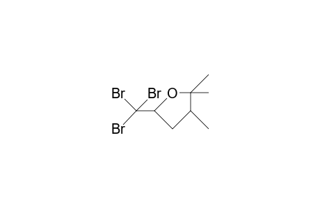 2,2,3-Trimethyl-5-tribromomethyl-tetrahydrofuran-(cis)