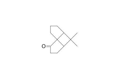7,7-Dimethyl-tricyclo(5.3.0.0/1,5/)decan-2-one