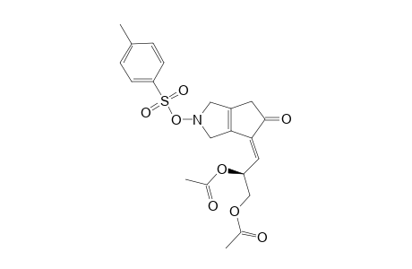 4-(2',3'-DIACETOXYPROPYLIDEN)-2-TOSYL-2,3,4,6-TETRAHYDRO-1H-CYCLOPENTA-[C]-PYRROLE-5-ONE