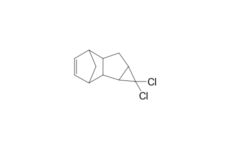 1,1-Dichlorotetracyclo[6.4.4.2.1(5,8).0(4,9)0(2,10)]undec-6-ene