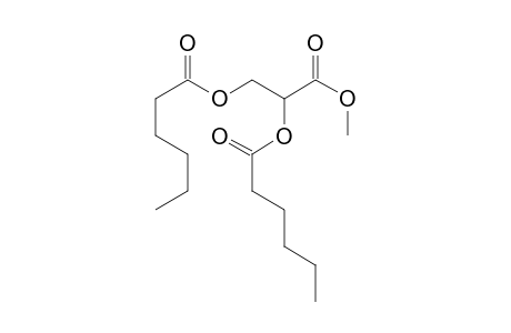 3-Methoxy-3-oxopropane-1,2-diyl dihexanoate