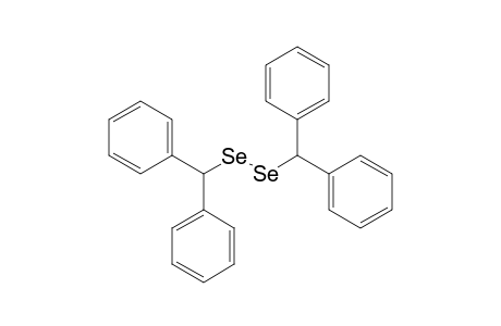 Bis(diphenylmethyl) diselenide