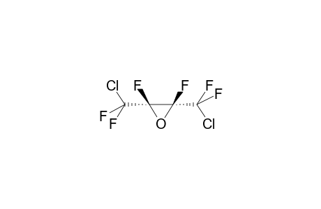 CIS-2,3-EPOXY-1,4-DICHLOROHEXAFLUOROBUTANE