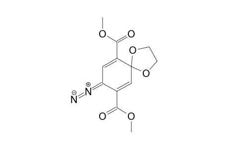 Ketal of 2,5-Dicarbomethoxyquinone Diazide