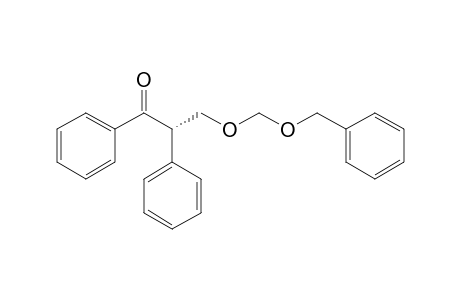 (S)-3-[(Benzyloxy)methoxy]-1,2-diphenylpropan-1-one