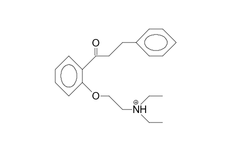 2'-(2-Diethylammonium-ethoxy)-3-phenyl-propiophenone cation