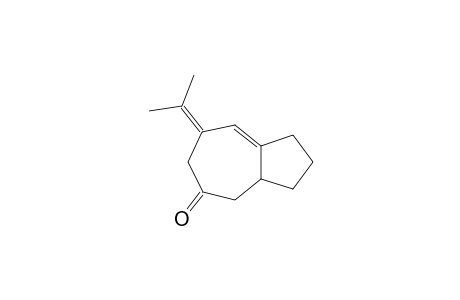 7-Propan-2-ylidene-2,3,3a,4,6,7-hexahydroazulen-5(1H)-one