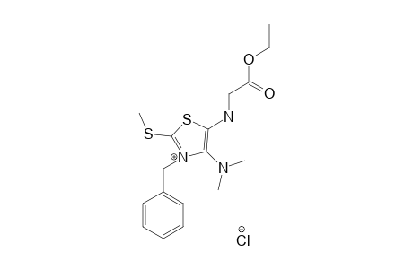 3-BENZYL-4-(DIMETHYLAMINO)-5-[[ETHOXYCARBONYL)-METHYL]-AMINO]-2-(METHYLTHIO)-THIAZOLIUM-CHLORIDE