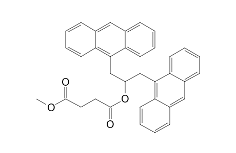 1,3-Di(9-anthryl)-2-propyl methyl succinate