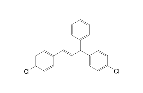 (E)-4,4'-(3-phenylprop-1-ene-1,3-diyl)bis(chlorobenzene)