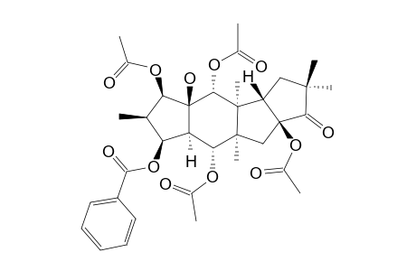 (1R*,2S*,3S*,4R*,5R*,6R*,8S*,12S*,14R*,15R*)-1,5,8,14-TETRAACETOXY-3-BENZOYLOXY-15-HYDROXY-9-OXO-PARALIANE