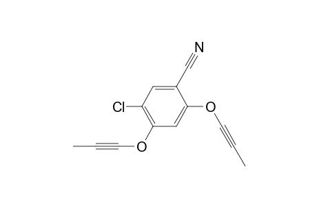 1,3-Dipropynoxy-4-chloro-6-cyanobenzene