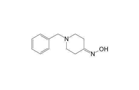 1-Benzyl-4-piperidinone oxime