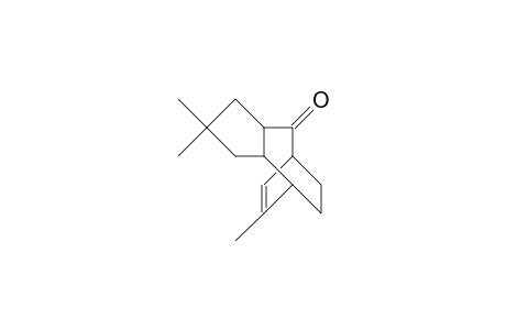 5,5,9-Trimethyl-tricyclo(6.2.2.0/3,7/)dodec-9-en-2-one