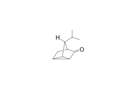 syn-5-Isopropyl-tricyclo-[2.2.1.0(2,6)]-heptan-3-one