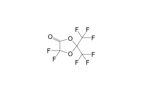 2,2-BIS-(TRIFLUOROMETHYL)-5,5-DIFLUORO-1,3-DOXOLAN-4-ONE