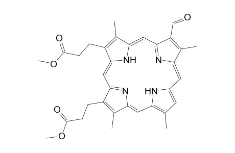 Dimethyl 3,3'-[8-formyl-2,7,12,18-tetramethylporphyrin-13,17-diyl]-21H,23H-dipropionate