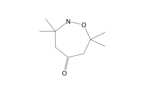 HEXAHYDRO-3,3,7,7-TETRAMETHYL-1,2-OXAZEPIN-5-ON