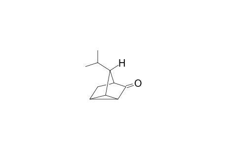 Anti-5-isopropyltricyclo[2.2.1.0(2,6)]heptan-3-one