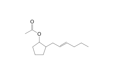Jasmonyl acetate<E->