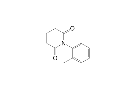 N-(2,6-xylyl)glutarimide