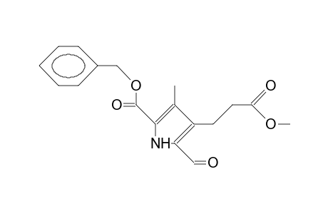 5-FORMYL-4-METHOXYCARBONYLETHYL-3-METHYLPYRROL-2-CARBONSAEUREBENZYLESTER